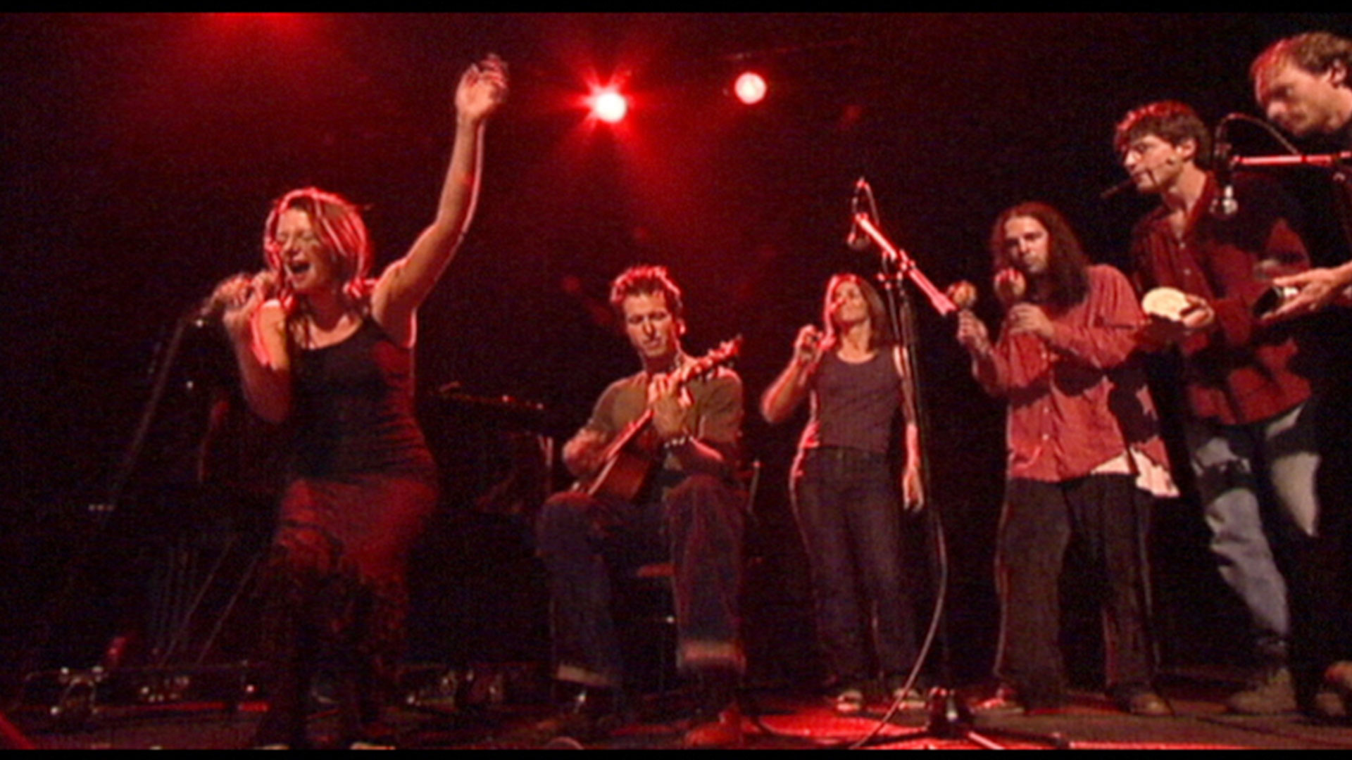 Chanter plus fort que la mer, documentaire